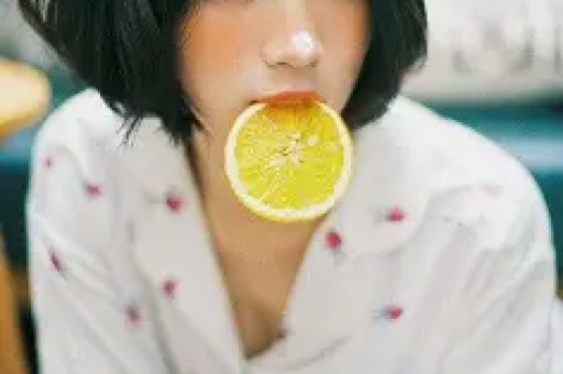 宣布结婚透露控逼迫被报警4月不过半娱乐圈又出事了！