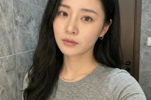万万没想到因为忘记拉窗帘就让这些明星口碑受到影响！